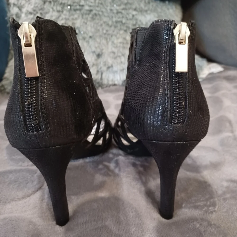 a.n.a Shoes Black Lattice Heeled Ankle Boots Booties Size 5 New - Picture 6 of 7
